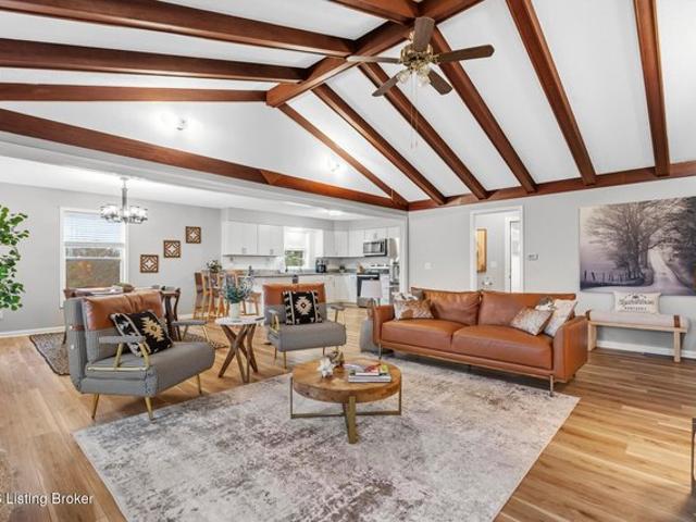 House for sale in Cecilia, Kentucky