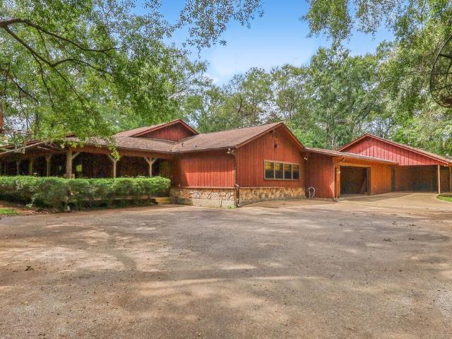House for sale in Lufkin, Angelina County