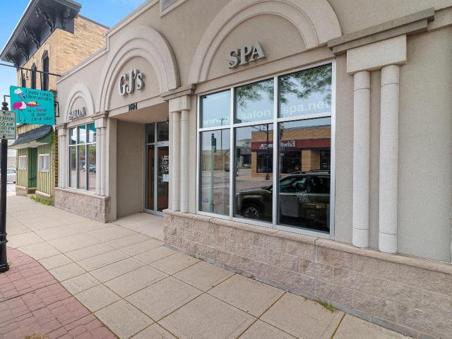 Commercial for sale in Two Rivers, Wisconsin
