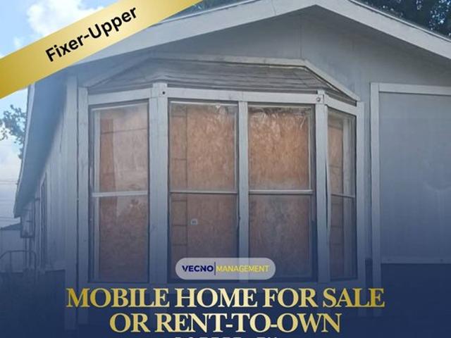 House for sale in Poteet, Texas