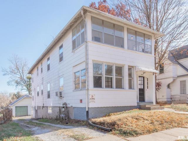 House for sale in Davenport, Iowa