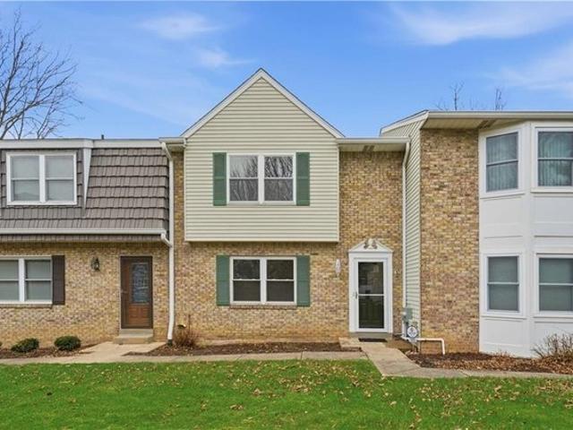 Condo for sale in Bethel Park, Pennsylvania