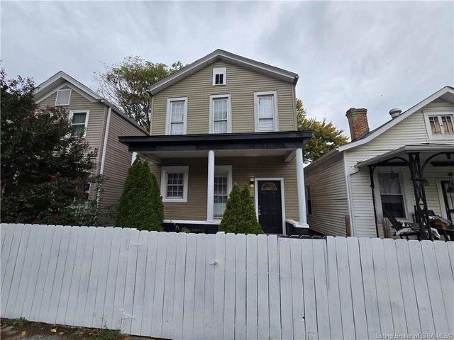 House for sale in New Albany, Floyd County