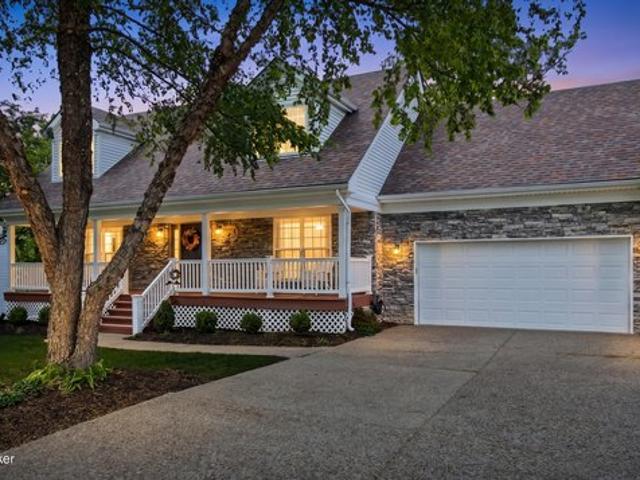 House for sale in La Grange, Kentucky