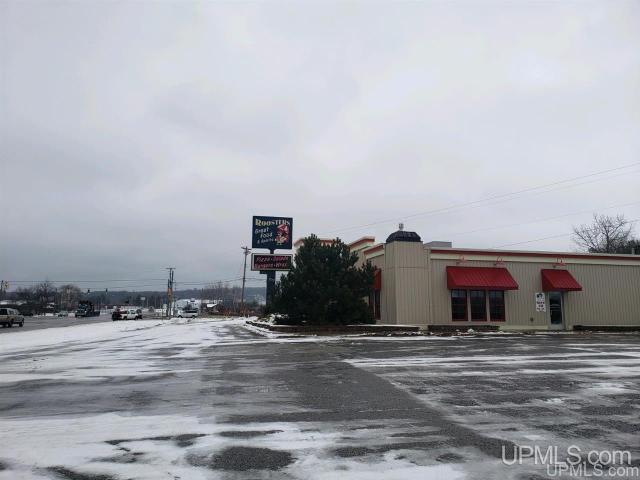 Commercial for sale in Iron Mountain, Michigan