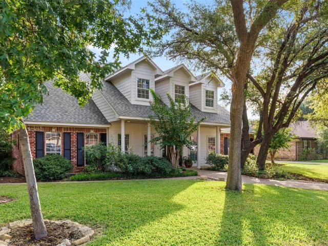 House for sale in Woodway, McLennan County