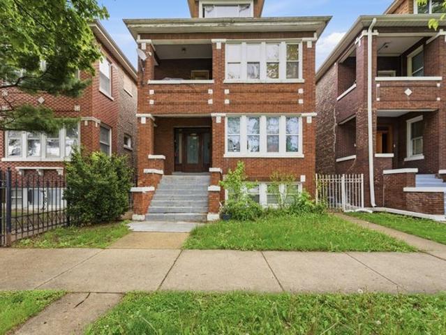 House for sale in Cicero, Illinois