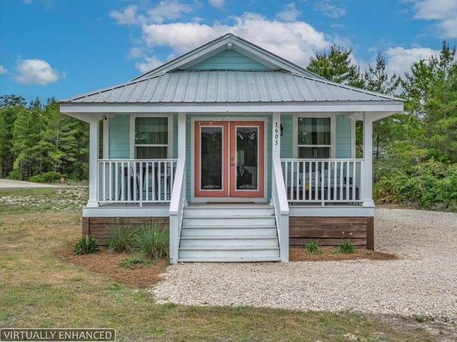 House for sale in Carrabelle, Florida