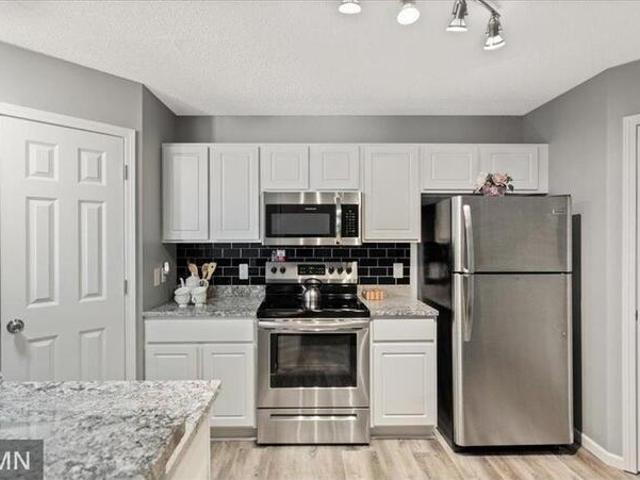 Townhouse for sale in Otsego