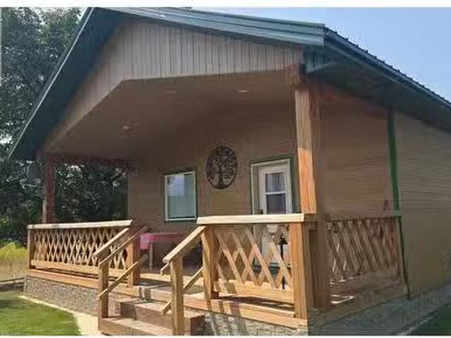 House for sale in Sirdar, British Columbia