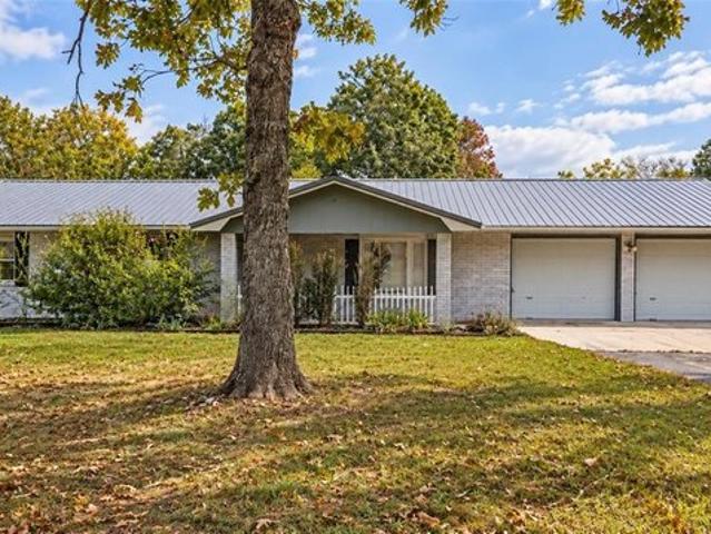 House for sale in Saint Robert, Missouri