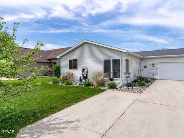 Townhouse for sale in East Grand Forks, Minnesota