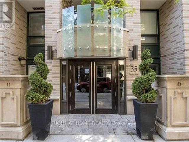 Condo for sale in University—Rosedale, Toronto