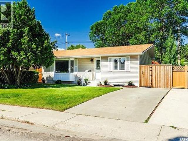 House for sale in Saskatoon, Saskatchewan