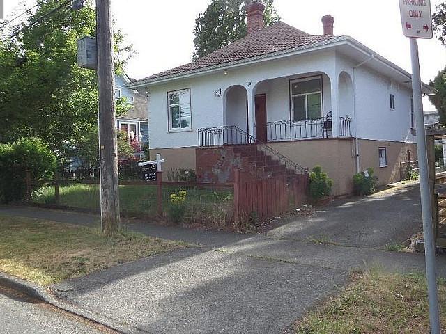 House for sale in Victoria, British Columbia