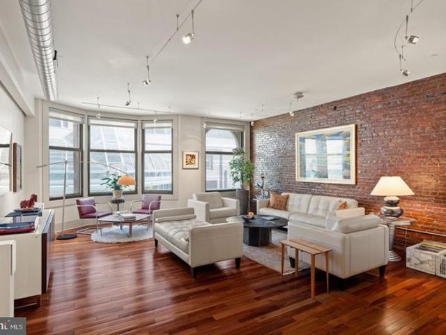 Condo for sale in Philadelphia, Pennsylvania