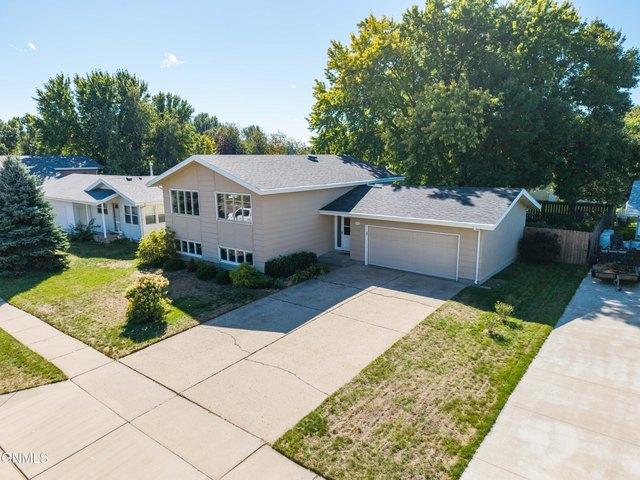 House for sale in Bismarck, North Dakota