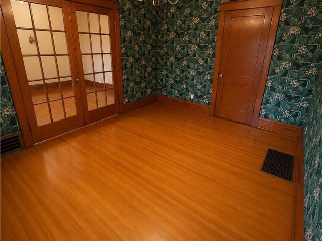 House for sale in Niagara, New York