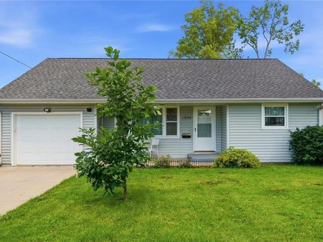 House for sale in Linn, Iowa