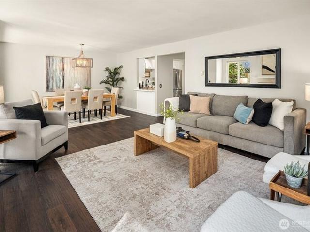 Condo for sale in Bellevue, King County