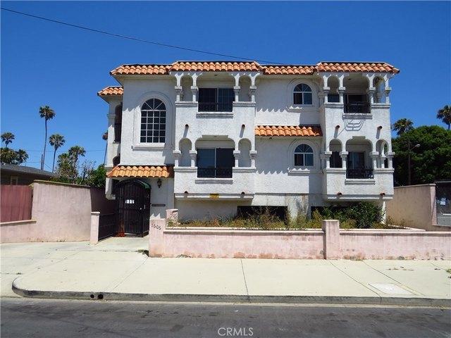 House for sale in Canoga Park, California