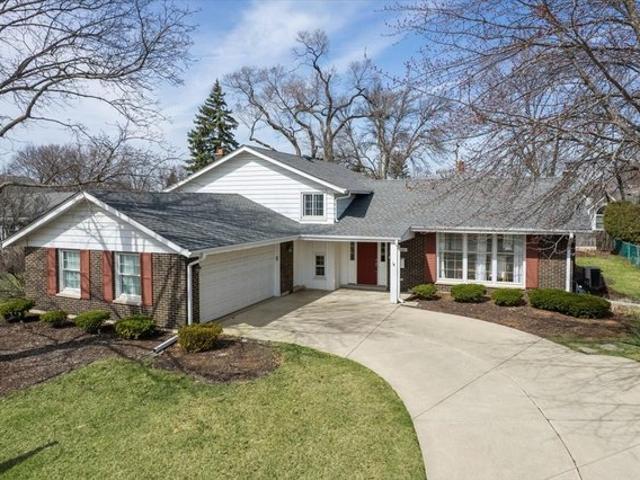 House for sale in Arlington Heights, Illinois