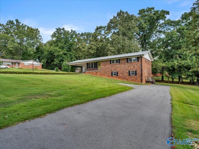 House for sale in Scottsboro, Alabama