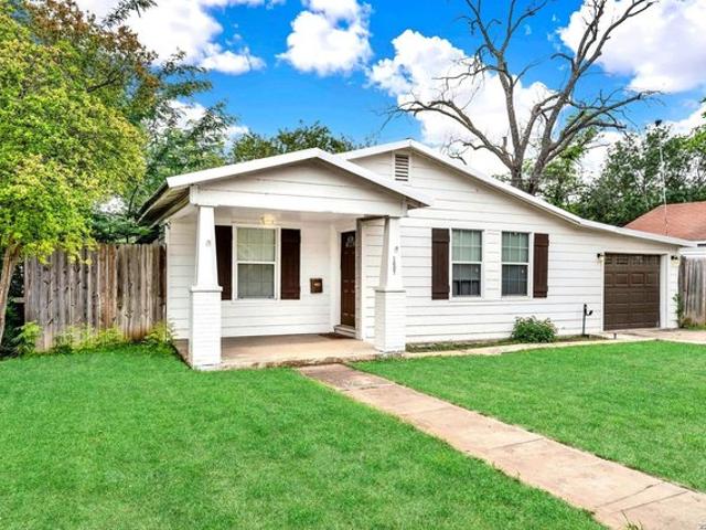 House for sale in Medina, Texas