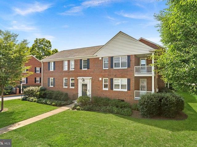 Condo for sale in Alexandria, Virginia