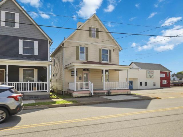 House for sale in Latrobe, Pennsylvania
