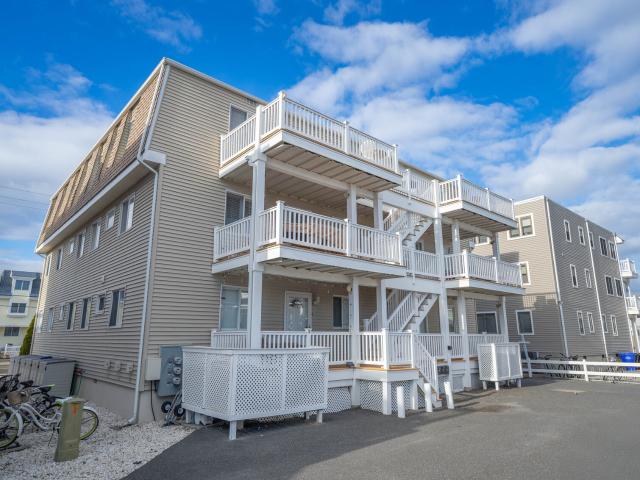 Condo for sale in Avalon