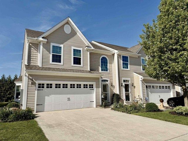 Townhouse for sale in Green Creek, New Jersey