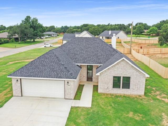 House for sale in Jacksboro, Texas