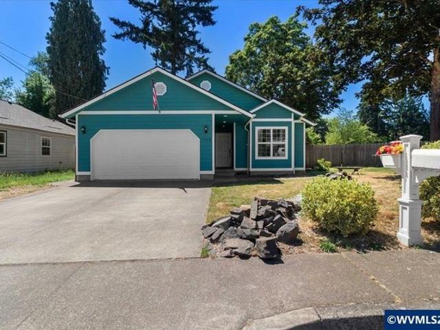 House for sale in Oregonia