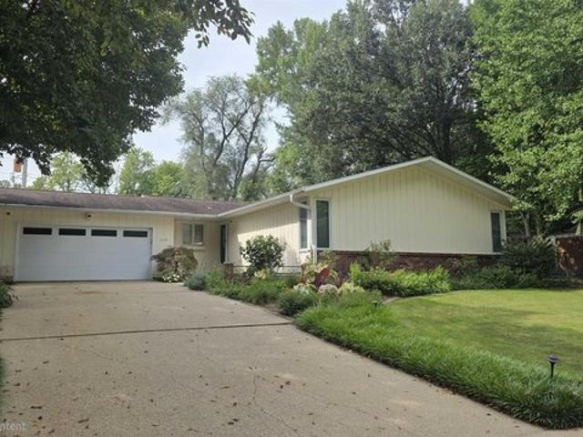 House for sale in West Grand Place, Springfield