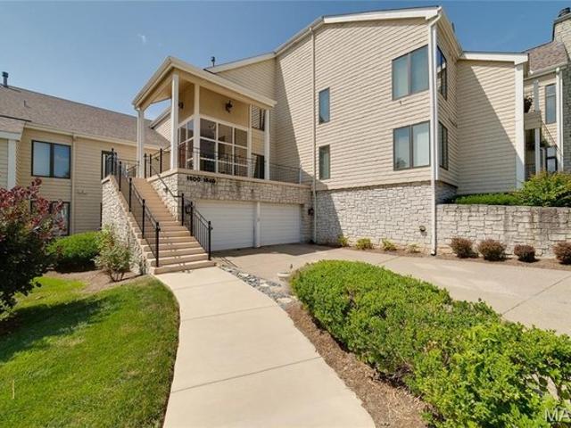 Condo for sale in Lake Saint Louis, Missouri
