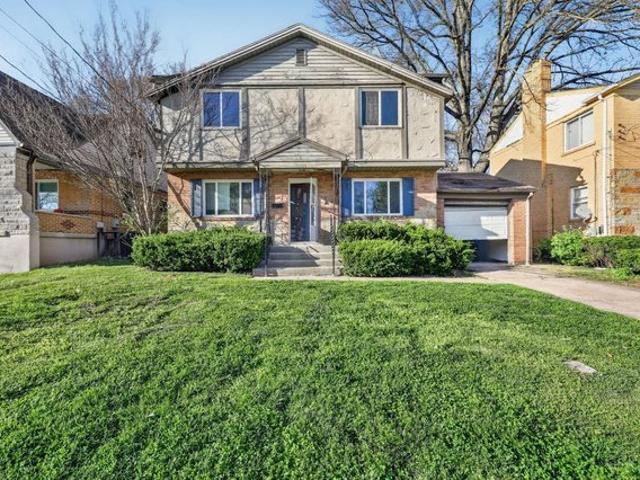 House for sale in Roselawn, Ohio