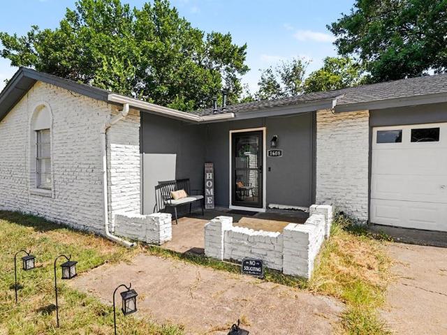 House for sale in Arlington, Texas
