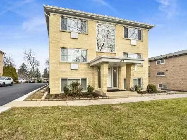 House for rent in Downers Grove