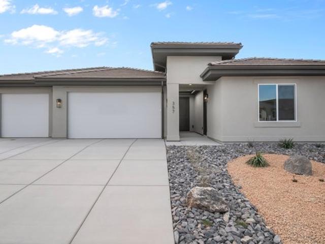House for sale in Washington, Utah