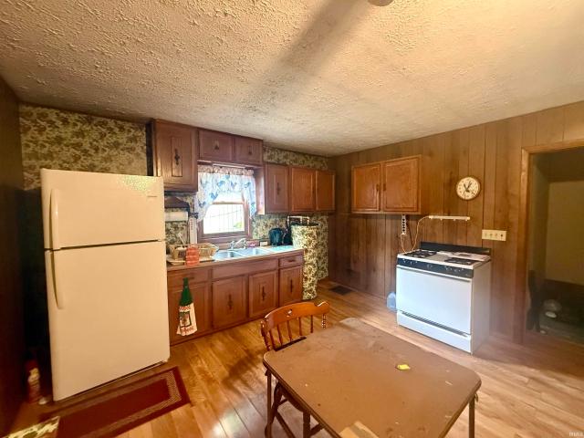House for sale in Shoals, Martin County