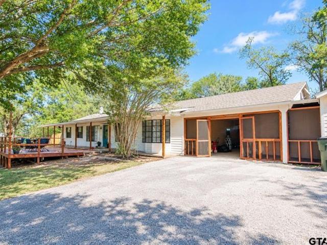 House for sale in Tyler, Smith County