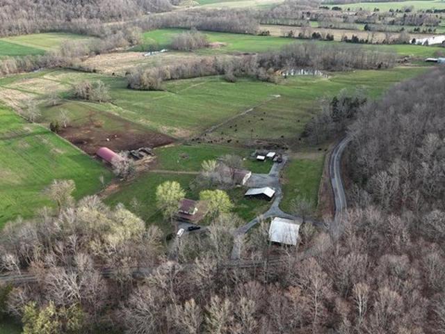 House for sale in Columbia, Kentucky