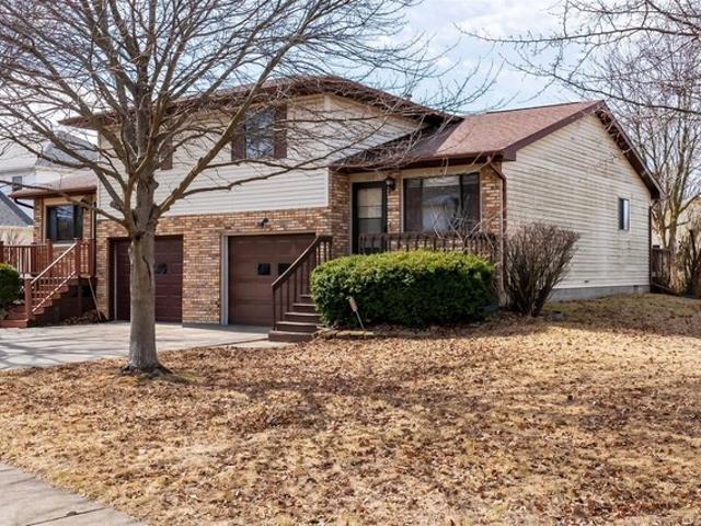 Townhouse for sale in Mclean, Illinois