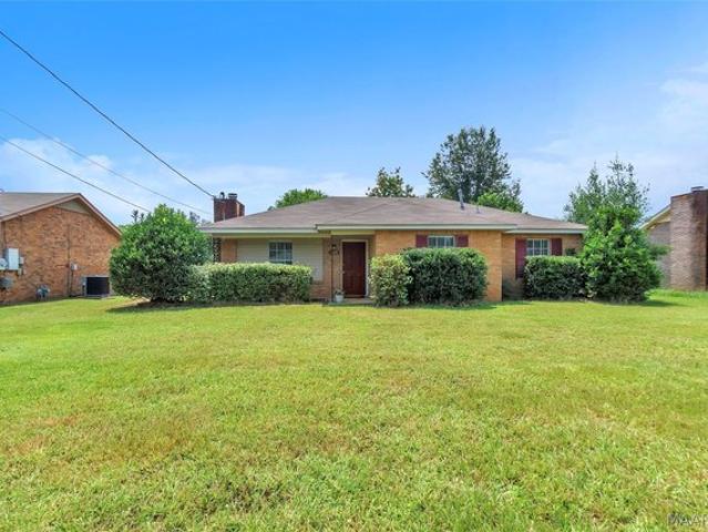 House for sale in Elmore, Alabama