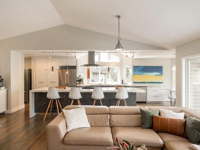 House for sale in Bowen Island, British Columbia