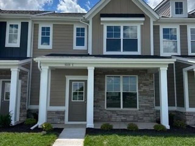 Townhouse for sale in Dyer, Indiana