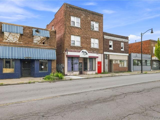 House for sale in Niagara, New York