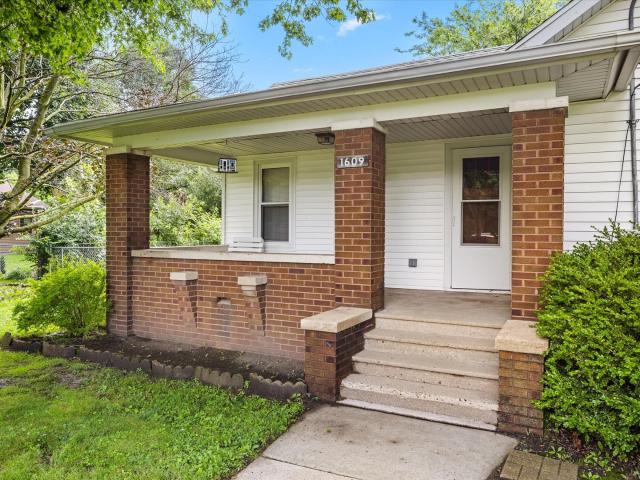 House for sale in Streator, Illinois