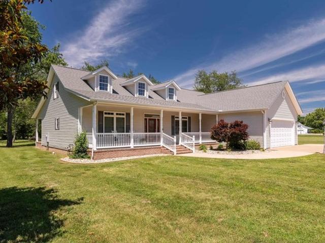 House for sale in Herrin, Illinois
